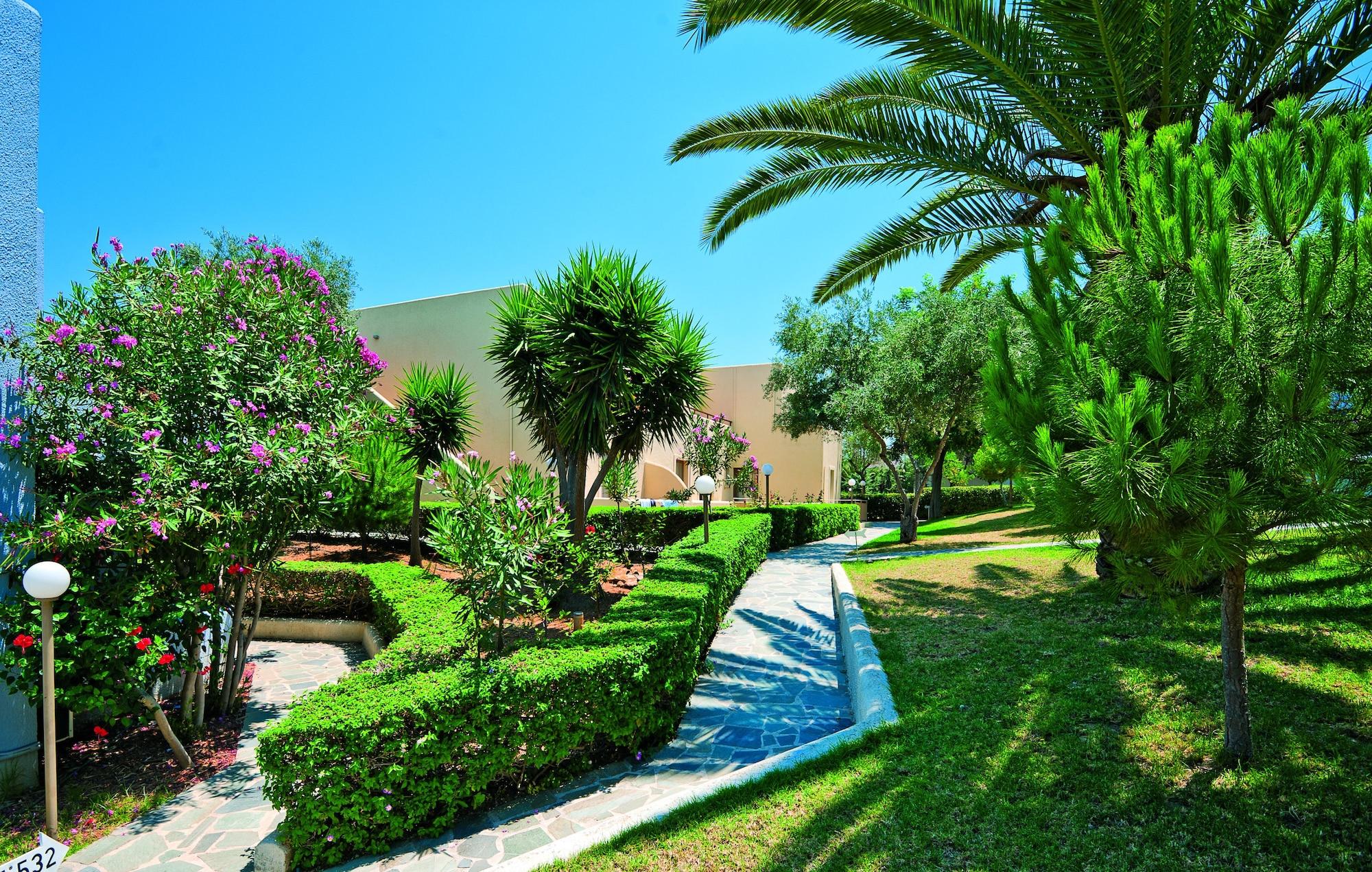 Hotel Sirios Village & Kato Daratso