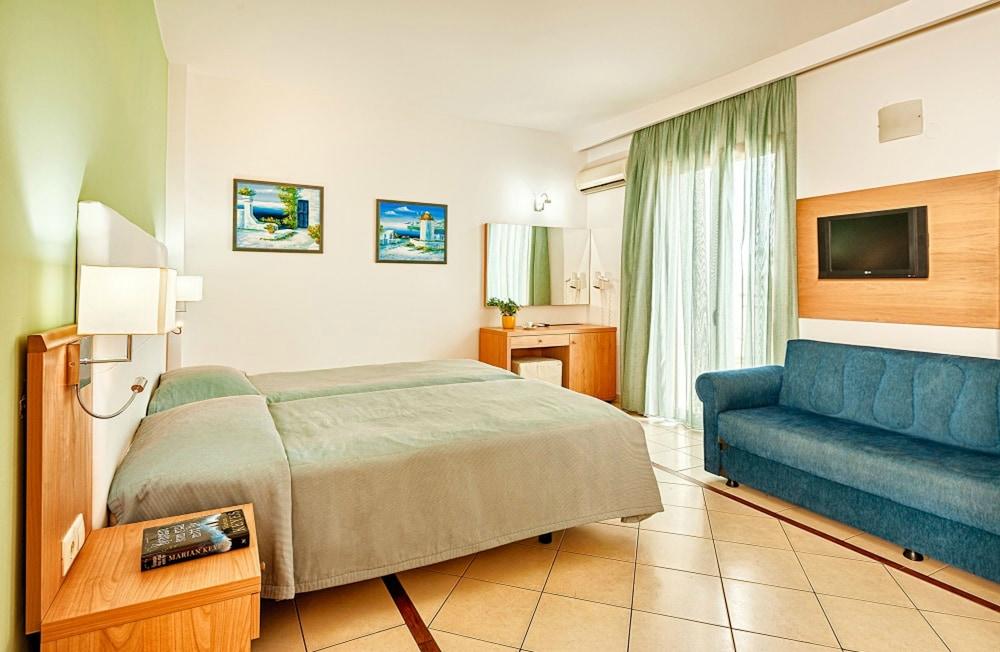Sirios Village & Hotel 4*