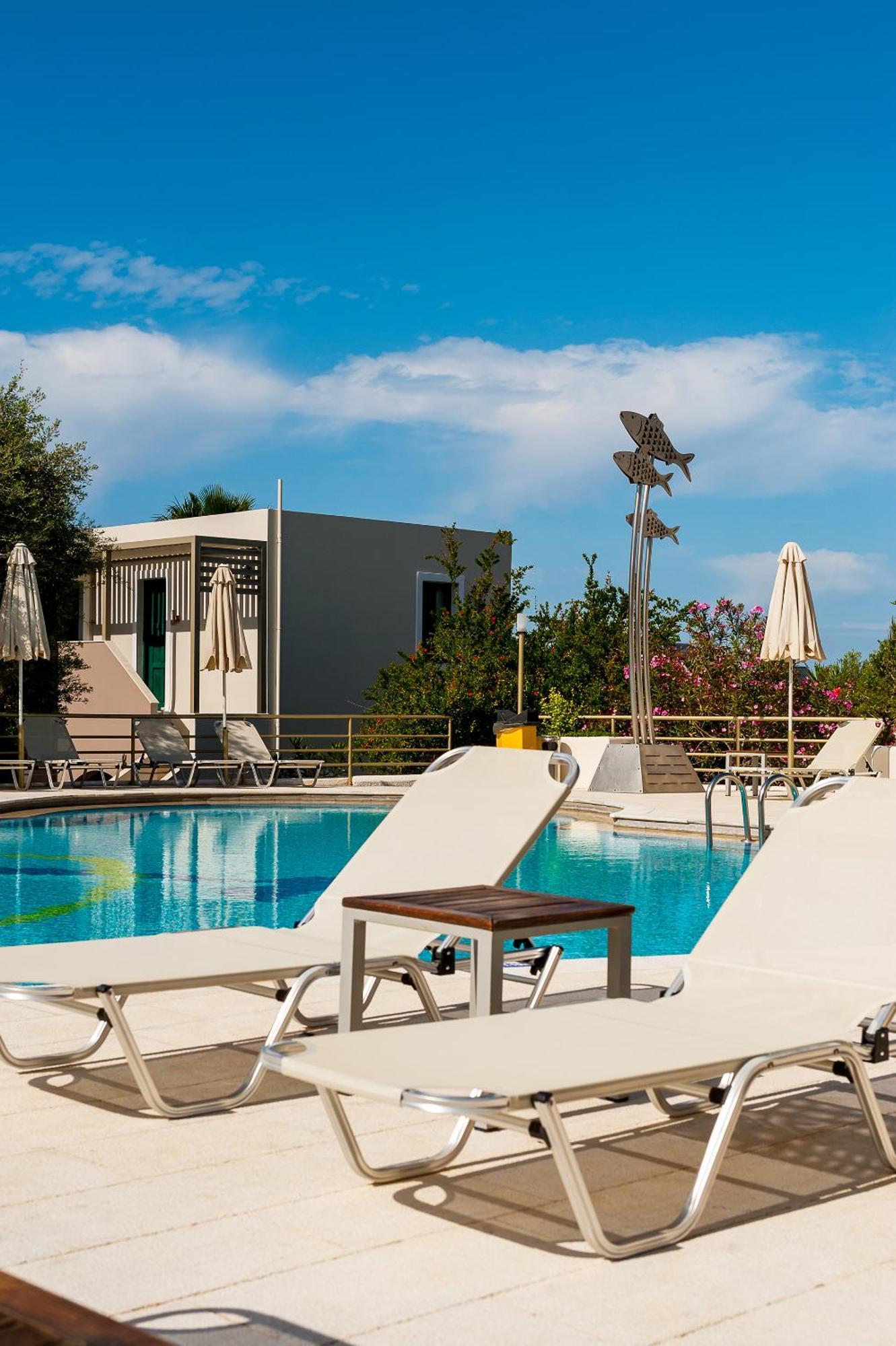 Hotel Sirios Village & 4*